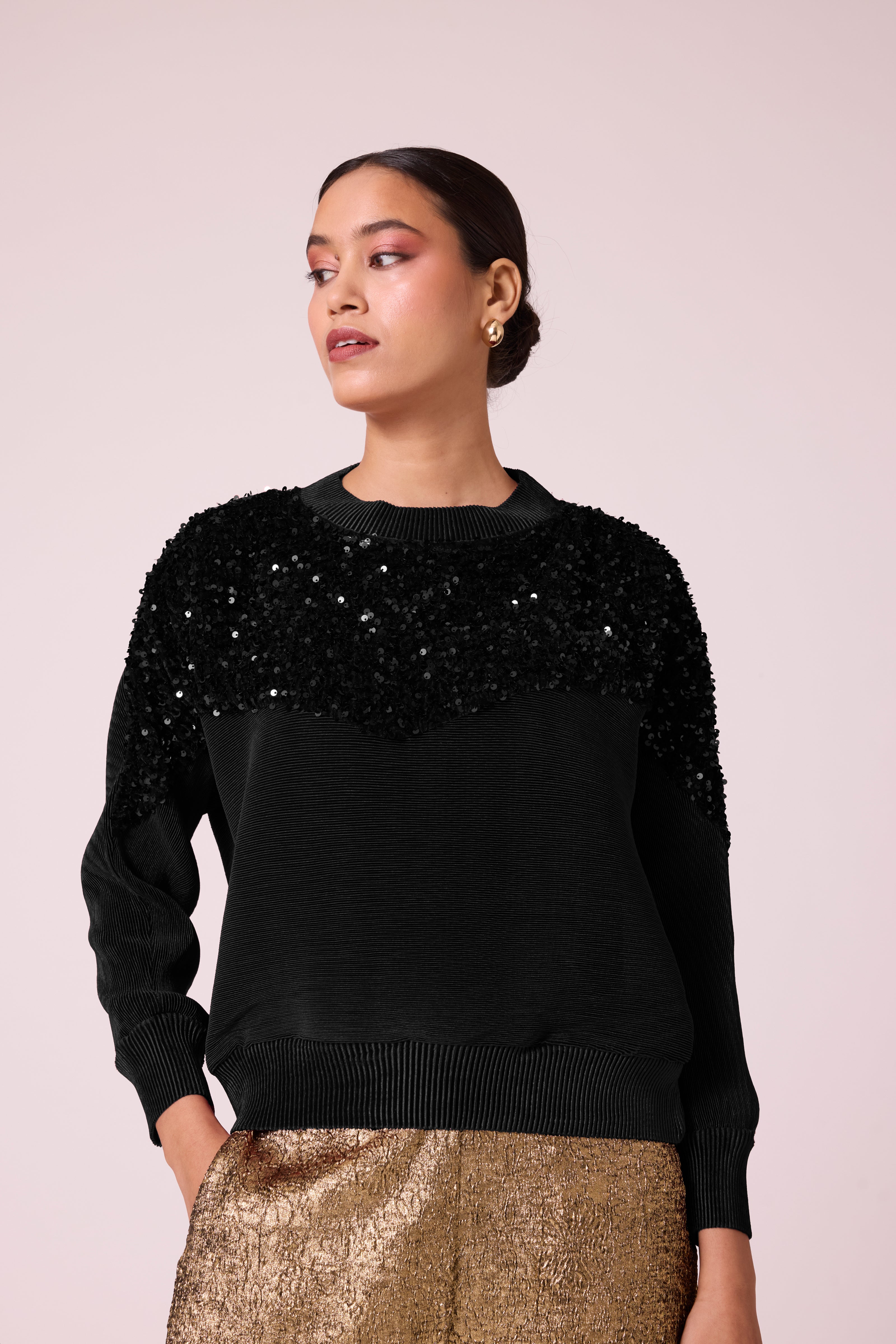 Corene Corene Velvet Top - Black – Scarlet Sage Global