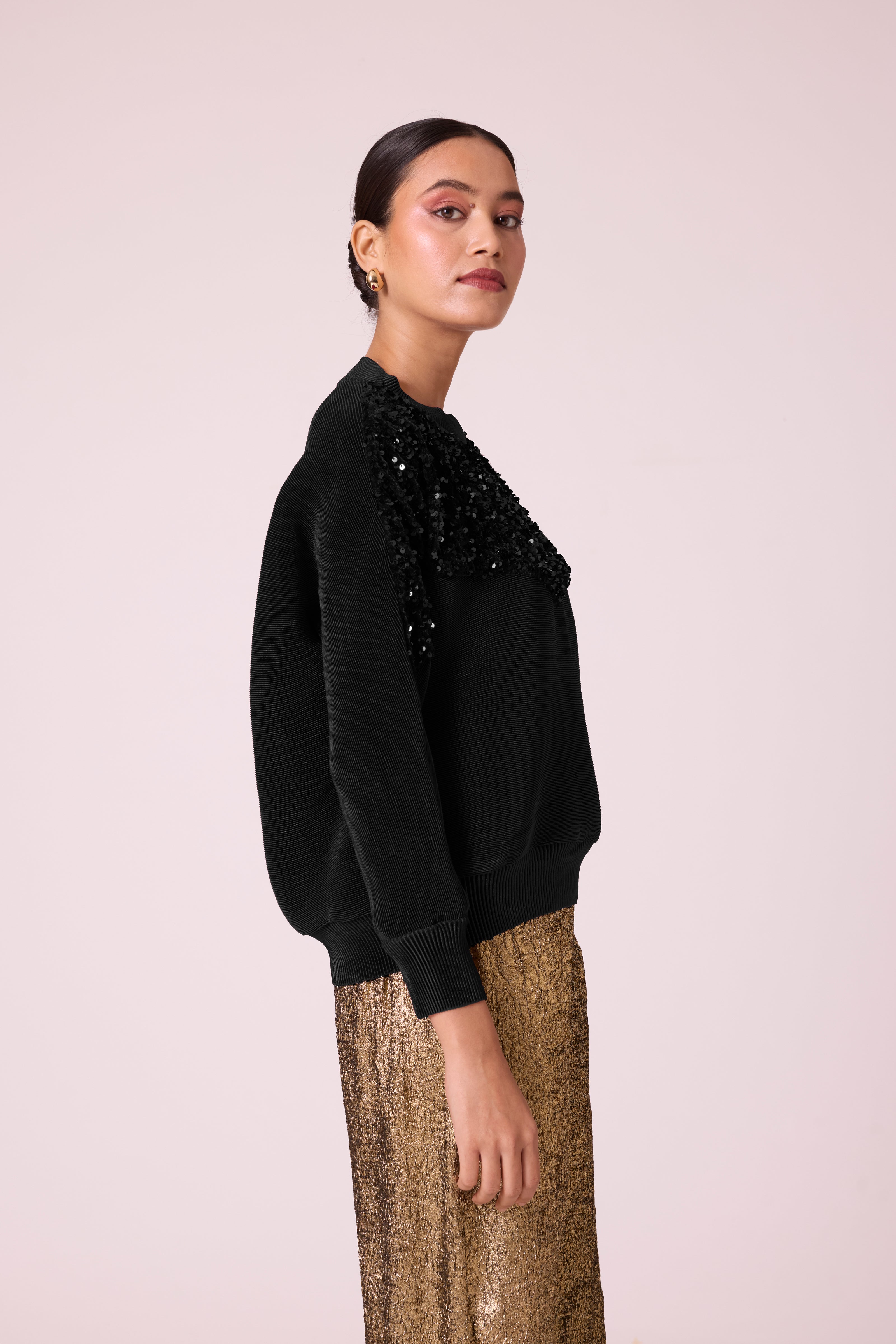 Corene Corene Velvet Top - Black – Scarlet Sage Global