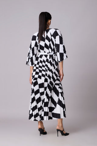 Ariel Maxi Dress - Black & White