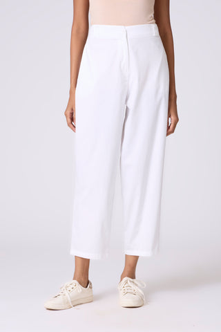 Classic Narrow Leg Capris - White