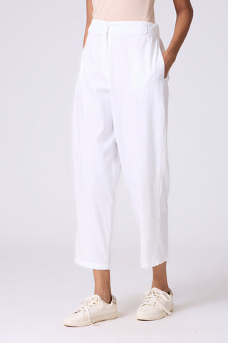 Classic Narrow Leg Capris - White