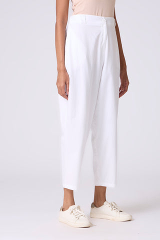 Classic Narrow Leg Capris - White