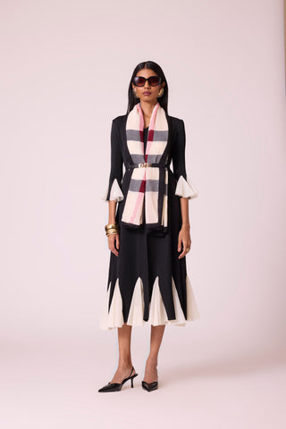 Checks Printed Scarf - Ivory & Black