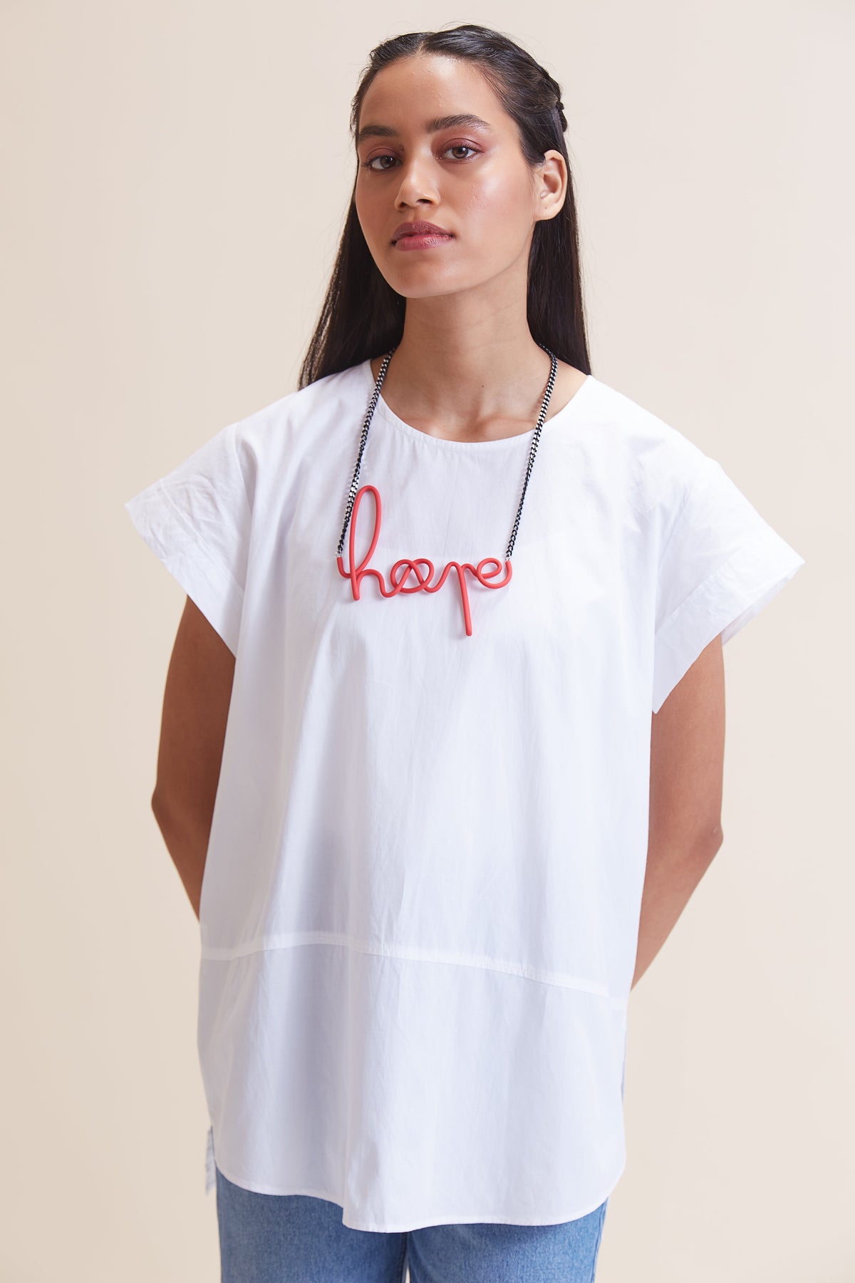 Hope Necklace Short - Coral Red
